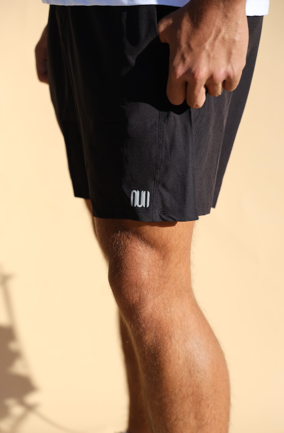 LIMITLESS | BLACK SHORT